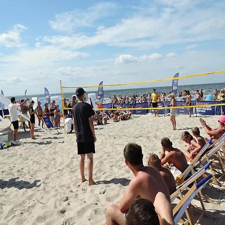 Dom wakacyjny In With Garden