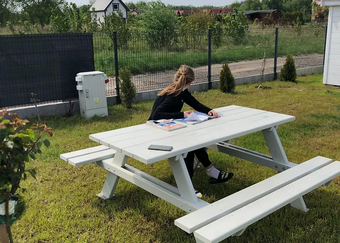 Dom wakacyjny In With Garden *